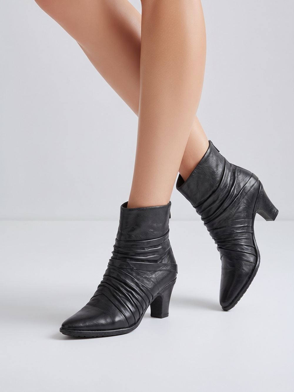 Cobb Hill by New Balance "Shannon" Wm Sz 7 1/2 Narrow Leather Ruched Ankle Boot